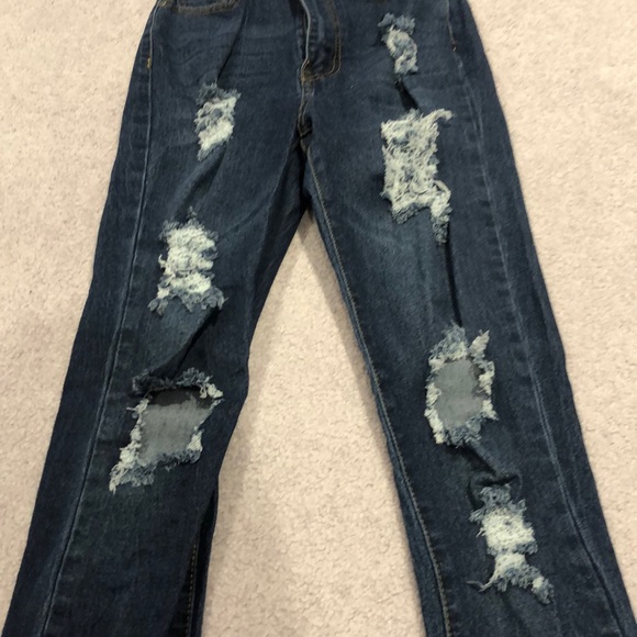 Fashionnova Distressed Dark Denim Skinny Jean - Picture 3 of 6